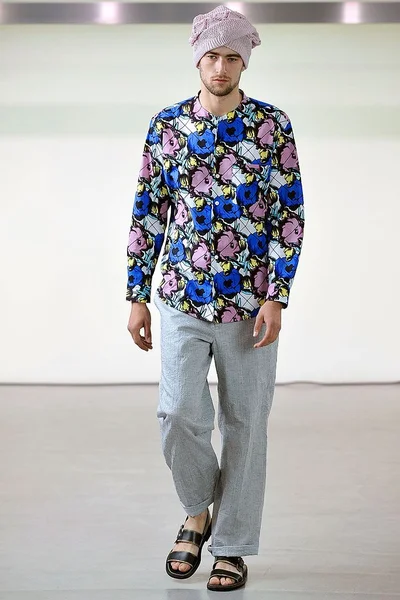 Look 23